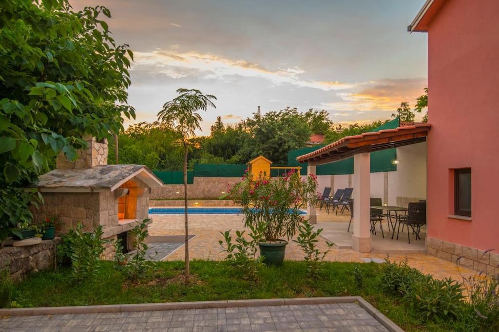 Villa Milla-Grubine Ngoại thất bức ảnh