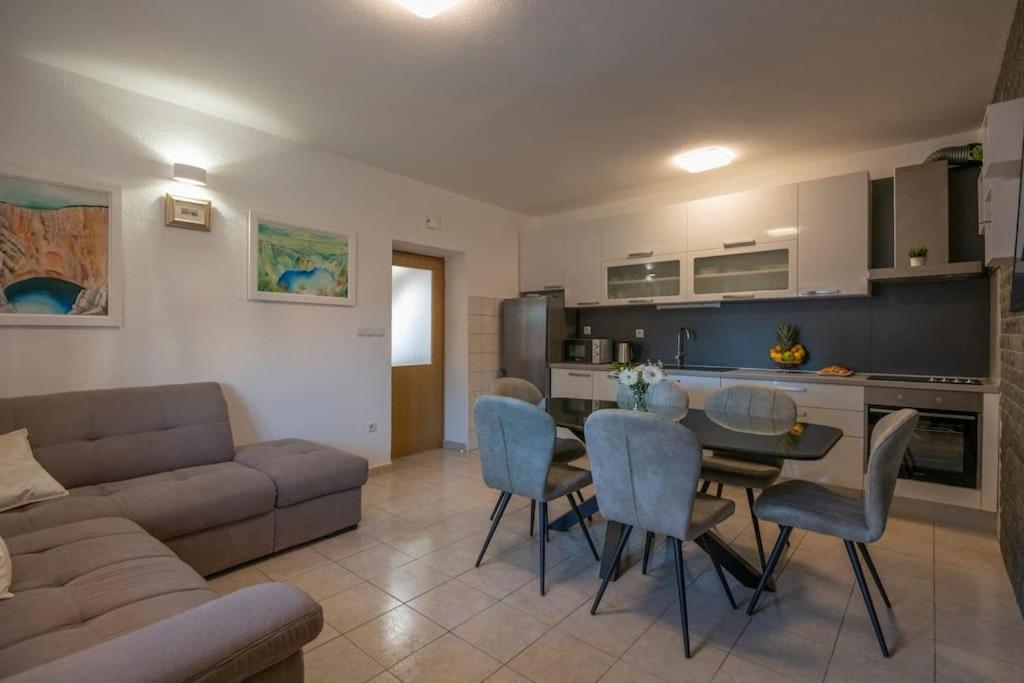 Villa Milla-Grubine Ngoại thất bức ảnh